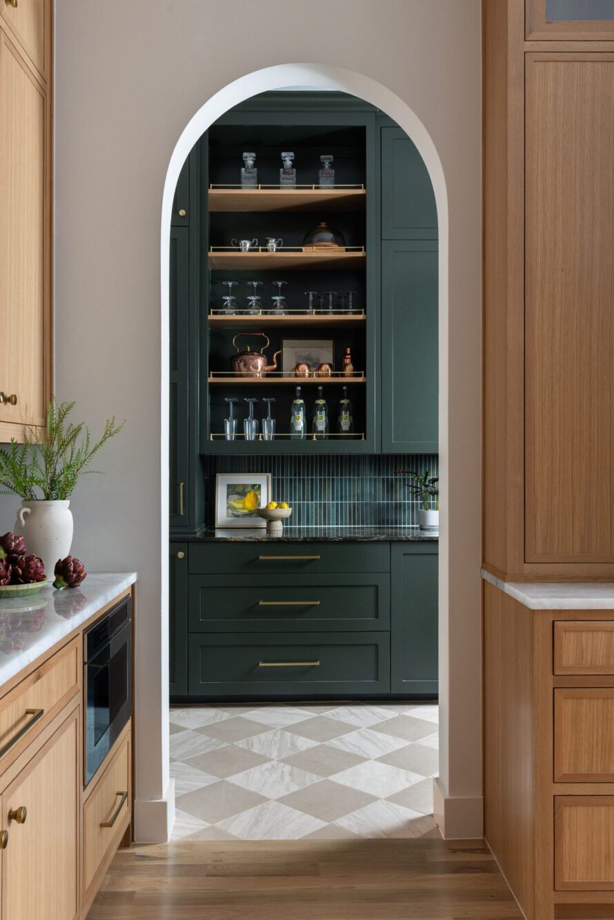arched-opening-luxury-home-design-dallas