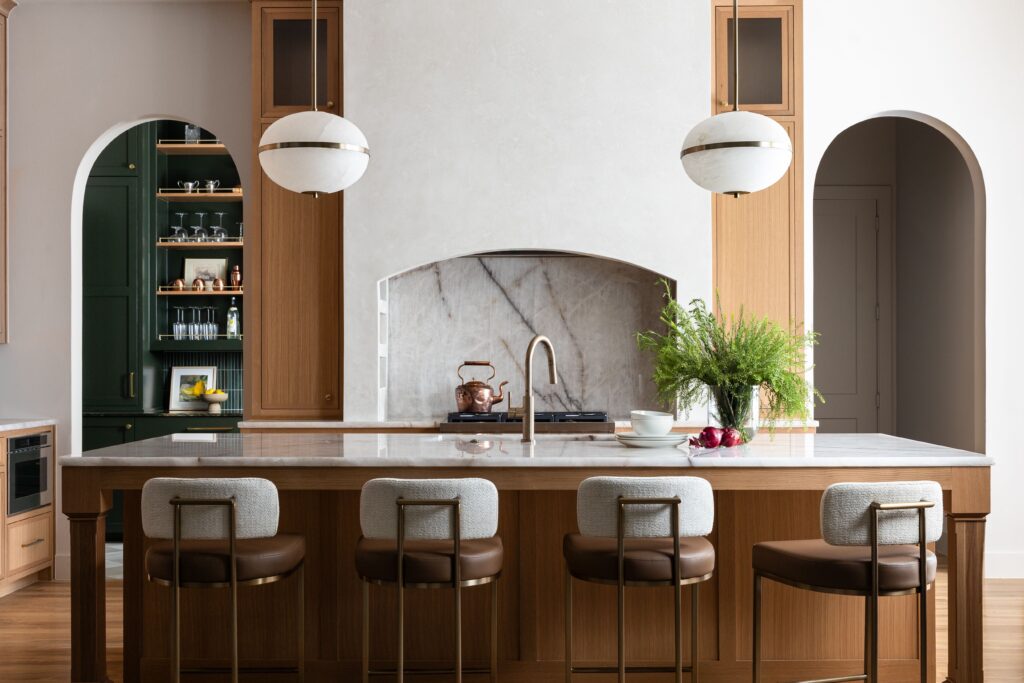 Dallas Home Renovation Custom Kitchen Elizabeth Ryan Interiors.jpg
